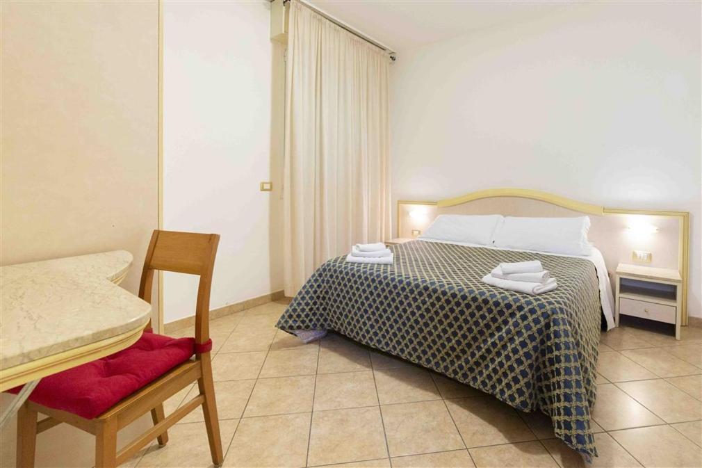 Residenza Melucci Aparthotel Rimini Ruang foto
