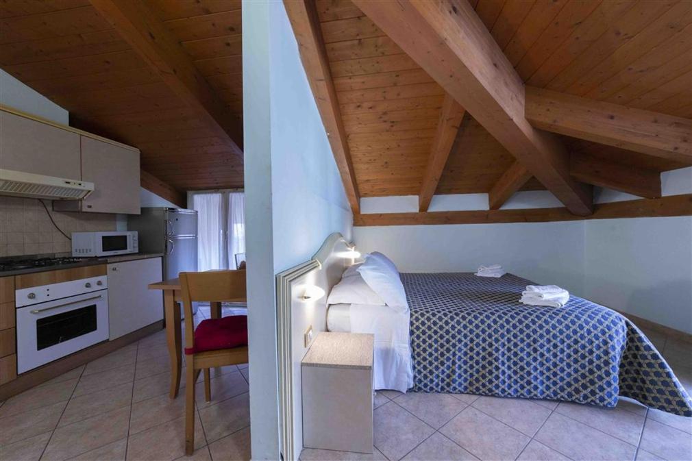 Residenza Melucci Aparthotel Rimini Ruang foto